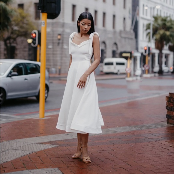 Elegant Blush Pink Sleeveless Dress - Picture 1 of 11